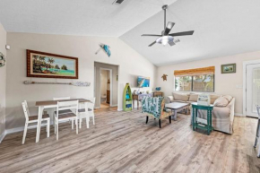 Walk to Beach from the Home with a Firepit and 8 Beds that Sleeps 12 or more